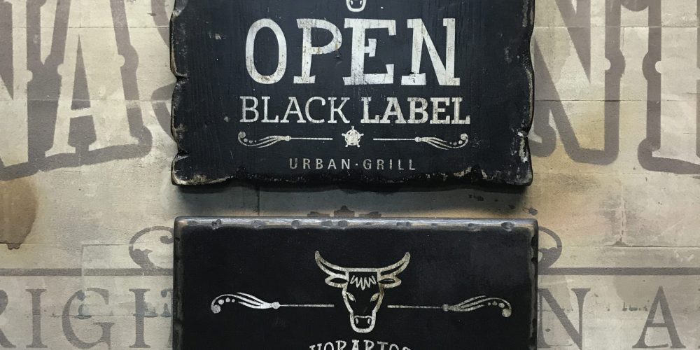 Carteles Black Label Open & Closed