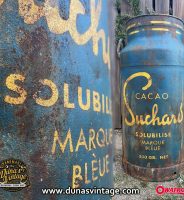 Lechera Suchard Cacao de 1950 encontrada en una granja