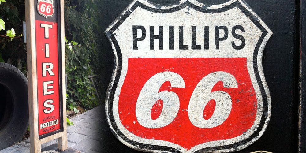 Phillips 66 Tires, Duna´s Vintage.