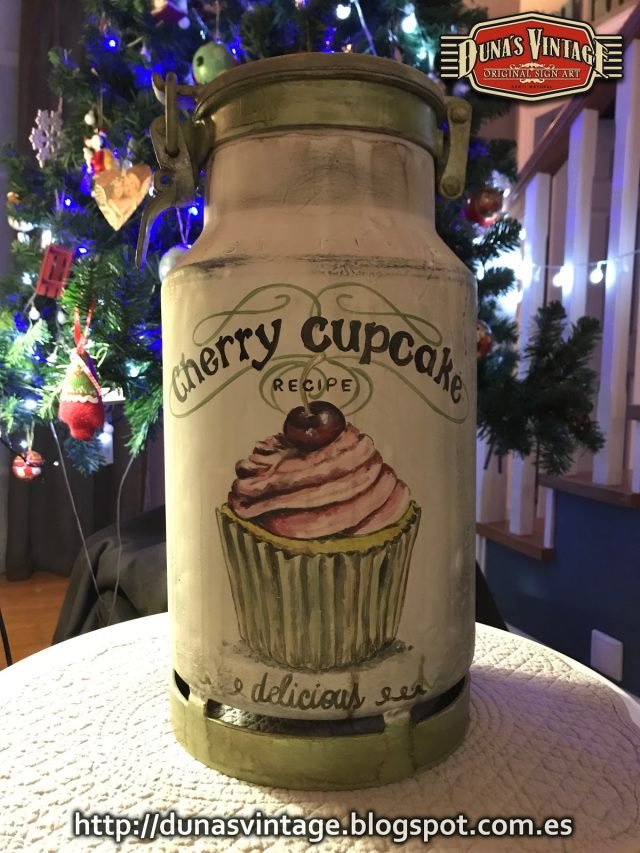 Lechera Cherry Cupcake, Duna´s Vintage.