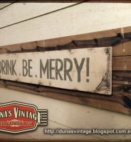 Cartel de Madera EAT DRINK BE MERRY! tamaño 2000x580mm.