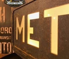 Caja de luz Metro Urquinaona – Estilo Retro Industrial, Duna´s Vintage