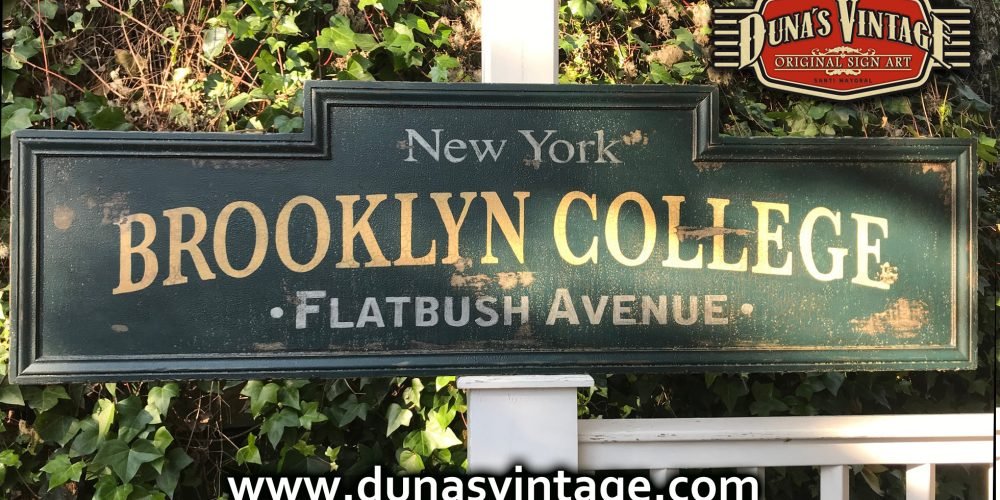 Cartel de Madera BROOKLYN COLLEGE