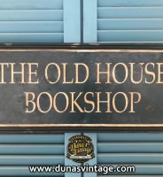 Cartel de Madera THE OLD HOUSE BOOKSHOP Tamaño 700x295mm