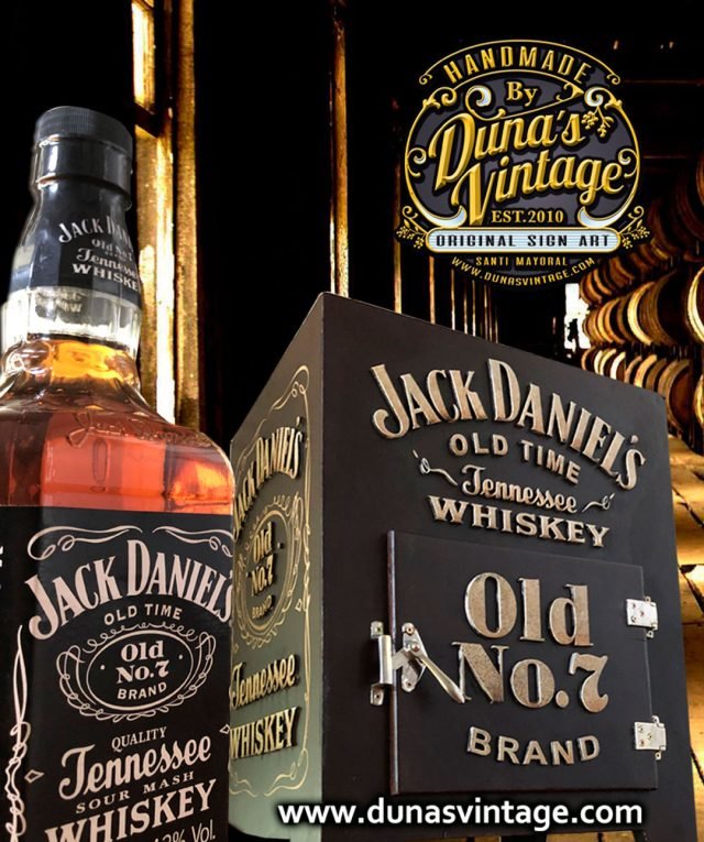 Nevera de Madera JACK DANIEL´S.