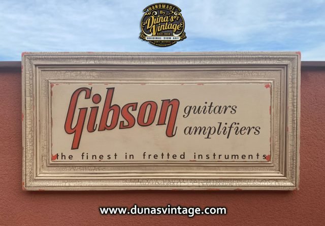 Cartel de Madera Gibson guitars amplifiers.