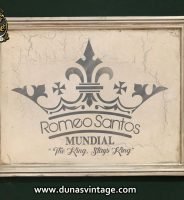 Cartel de Madera Romeo Santos.
