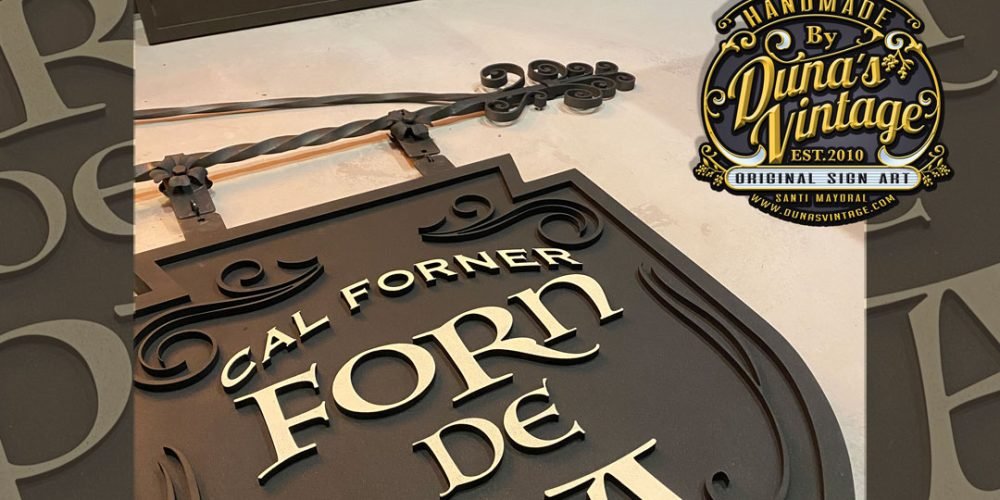 Cartel tipo escudo a dos caras CAL FORNER FORN DE PA.