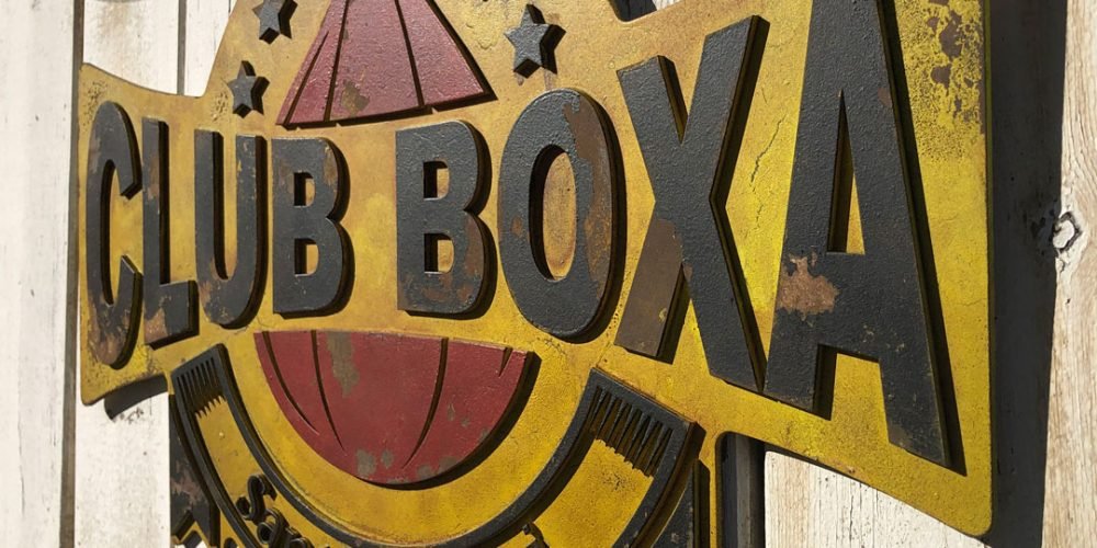 Cartel escudo de Madera Club Boxa San Gervasi