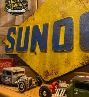 ¡Parece Metal, Pero es Madera! Así ha quedado la placa de Sunoco.