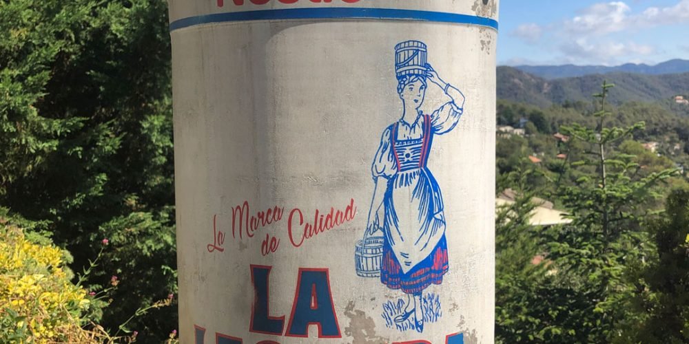 Lechera Personalizada de 40L. La Lechera de Nestlé