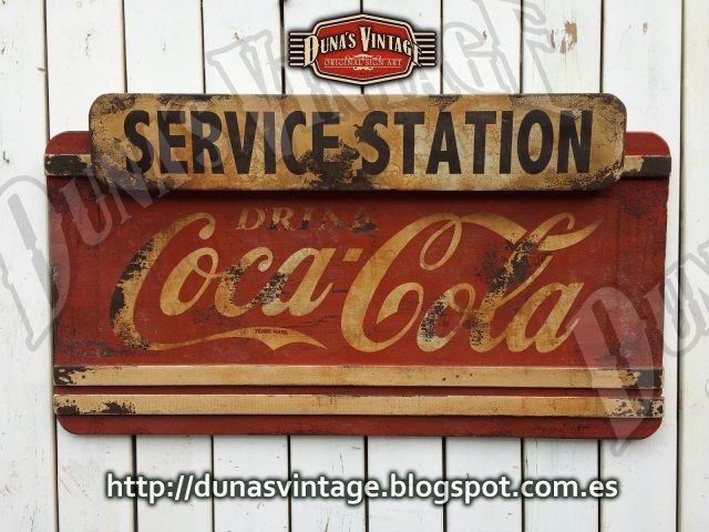 Coca-Cola Service Station, Duna´s Vintage.