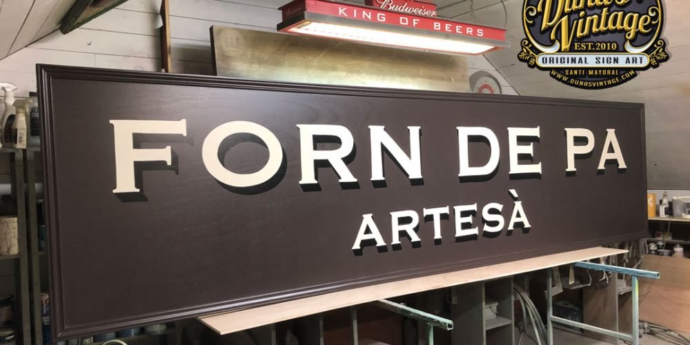Cartel de Madera FORN DE PA ARTESÀ Dimensiones 375X90cm