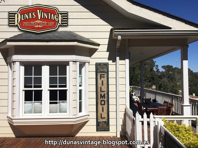 Réplica cartel FILMOIL Tamaño 2000x380mm.