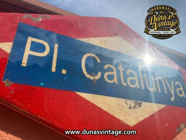 Placa Metro Pl. Catalunya tamaño 710x310mm.