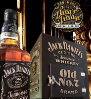 Nevera de Madera JACK DANIEL´S.