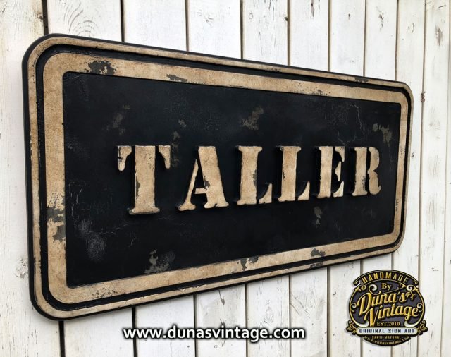 Cartel de Madera en Relieve TALLER