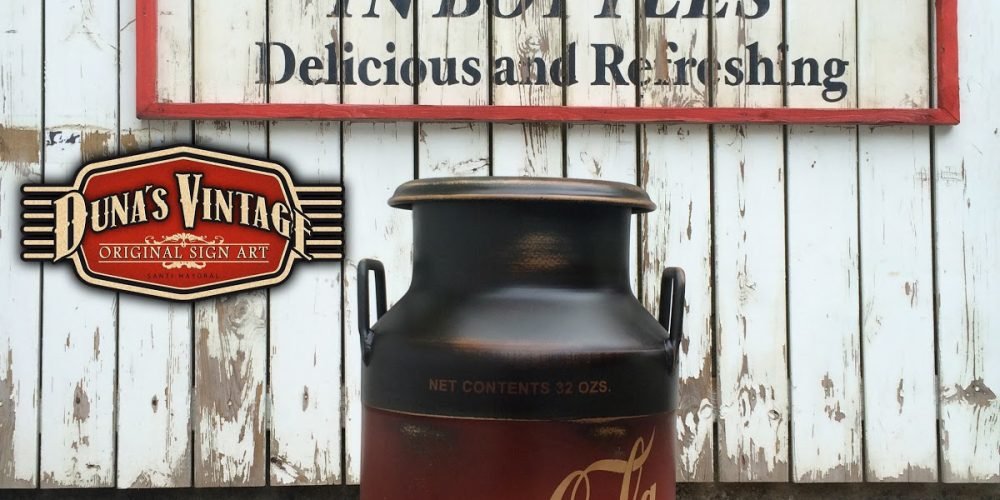 Lechera pintada de Coca-Cola