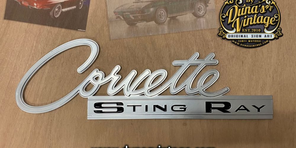 Emblema de madera Chevrolet Corvette Stingray´65, tamaño 75x23cm