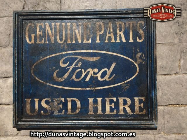 Cartel de Madera Ford Used Here, Duna´s Vintage.