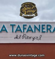 Cartel de Madera LA TAFANERA del Pàmpol.