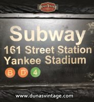 Cartel de Madera Subway Yankee Stadium.