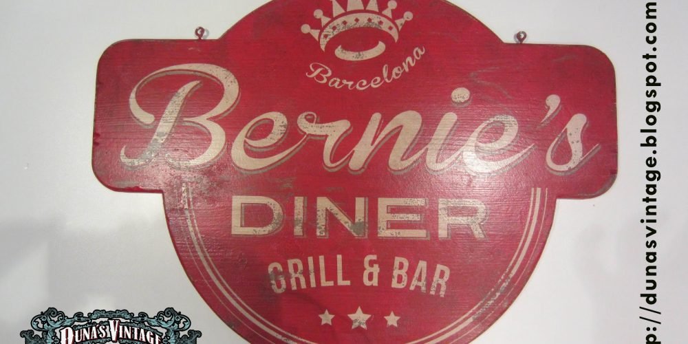 CARTEL COLGANTE BERNIE´S, Duna´s vintage