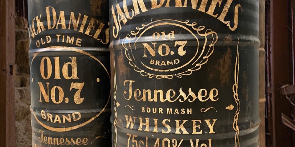 ¡AUTÉNTICOS BIDONES JACK DANIEL’S PERSONALIZADOS!