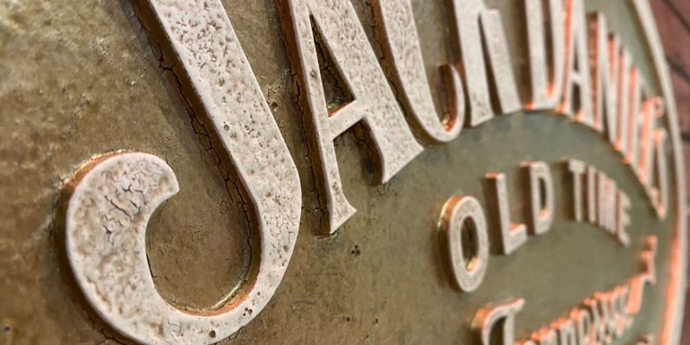 Cartel Ovalado en Relieve – Jack Daniel’s Tennessee Whiskey