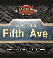 Placa en Madera Fifth Ave