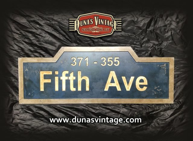 Placa en Madera Fifth Ave