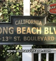 Cartel de Madera LONG BEACH BLVD, California.
