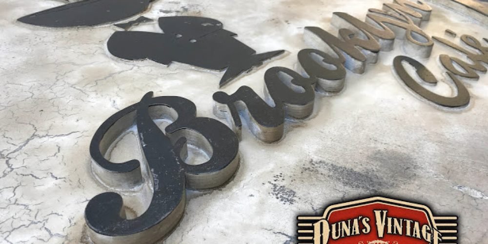 Cartel Brooklyn Café, Duna´s Vintage.