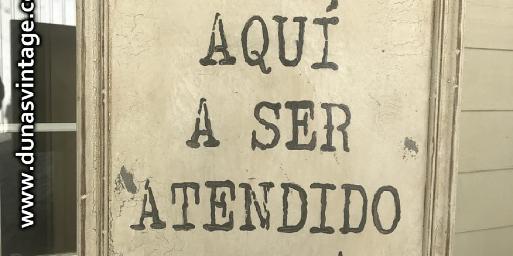 Cartel de Madera Totem para el KIOSKO