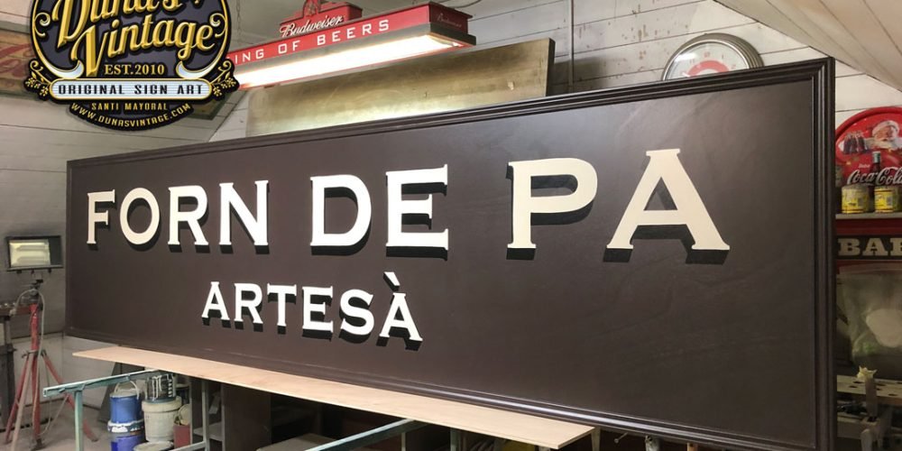 Cartel de Madera FORN DE PA ARTESÀ Dimensiones 375X90cm