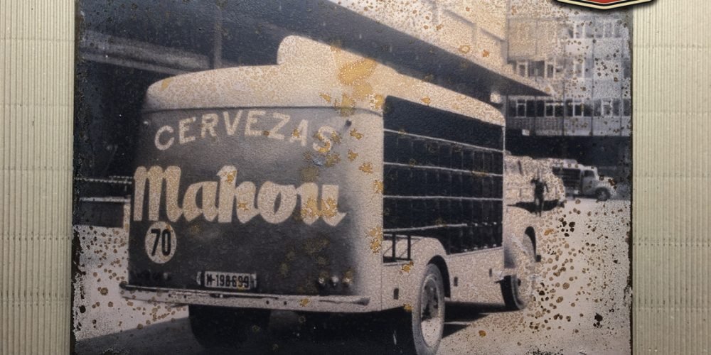 Chapa Metálica Mahou 43x60cm.