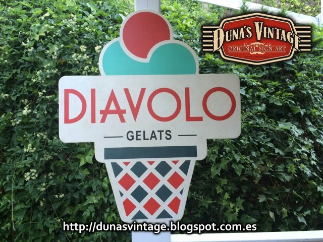 DIAVOLO FOOD TRUCK PARQUE DE ATRACCIONES TIBIDABO, Duna´s Vintage.
