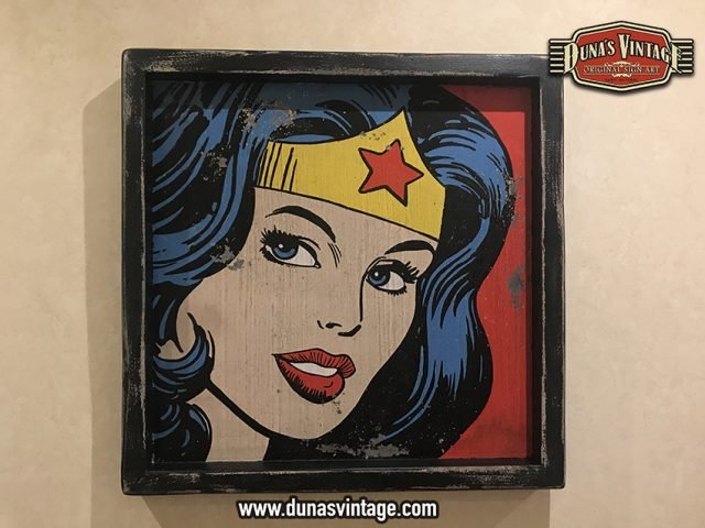 Cartel de Madera Superhéroes Vintage Wonder Woman.