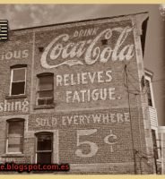 Cartel de Madera, things go better with Coke. Coca-Cola
