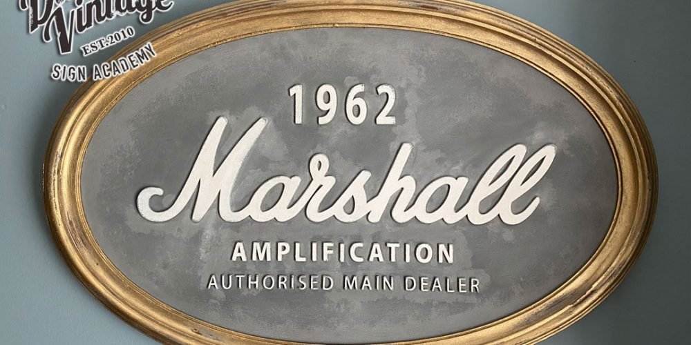 Fotos que me envía un alumno de Duna´s Vintage Academy, Rótulo Marshall Amplification 1962.