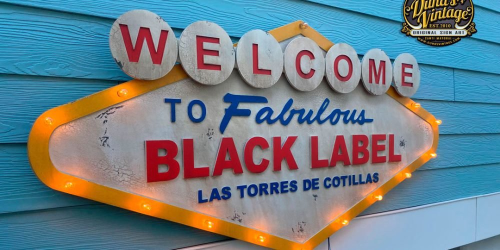 ¡Tu Propio Cartel al Estilo Welcome to Las Vegas! Personalizado por Duna’s Vintage