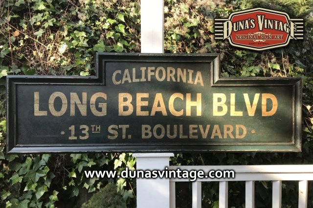Cartel de Madera LONG BEACH BLVD, California.