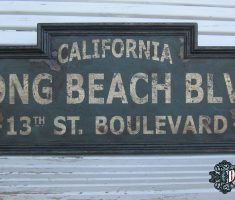 CARTEL DE MADERA  LONG BEACH BLVD