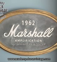 Fotos que me envía un alumno de Duna´s Vintage Academy, Rótulo Marshall Amplification 1962.