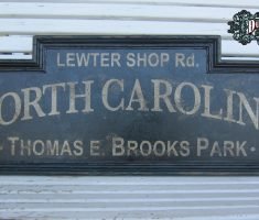 CARTEL DE MADERA NORTH CAROLINA