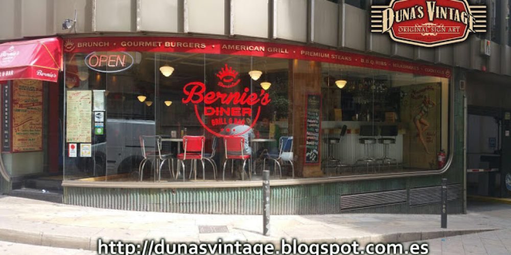 Cartel Bernie´s Diner, Duna´s Vintage.