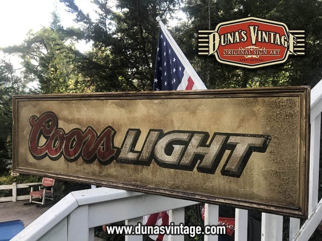 Cartel de Madera CoorsLight Gold tamaño 1200x360mm.